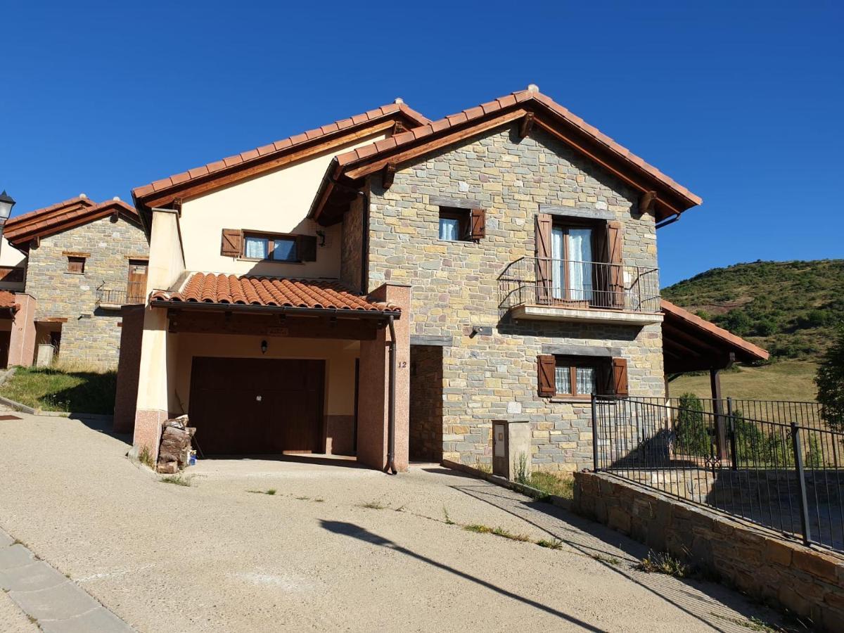 Chalet En El Pirineo De Aragon Neril Eksteriør bilde